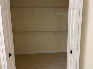 Residence photo 6