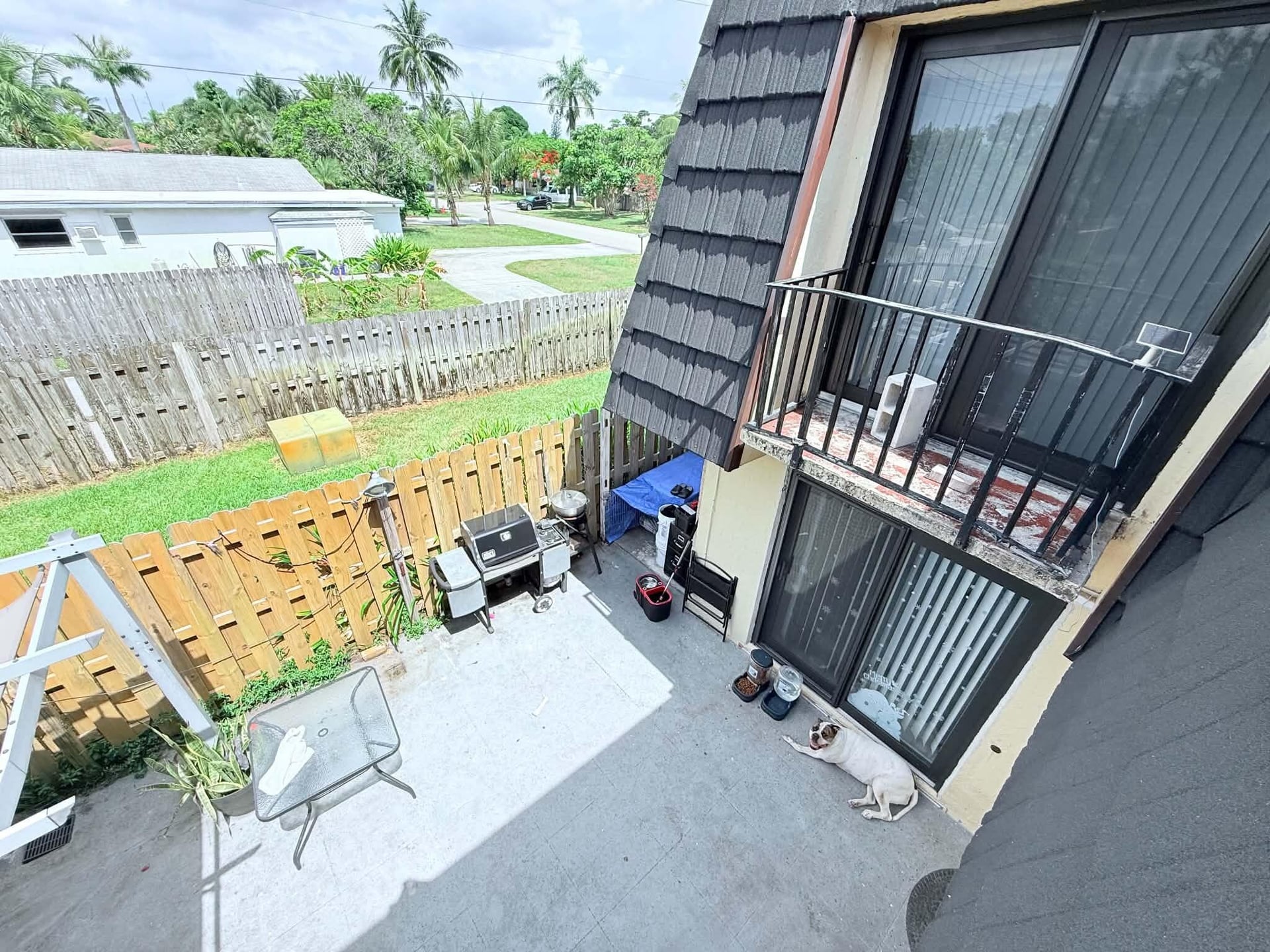 Residence photo 3