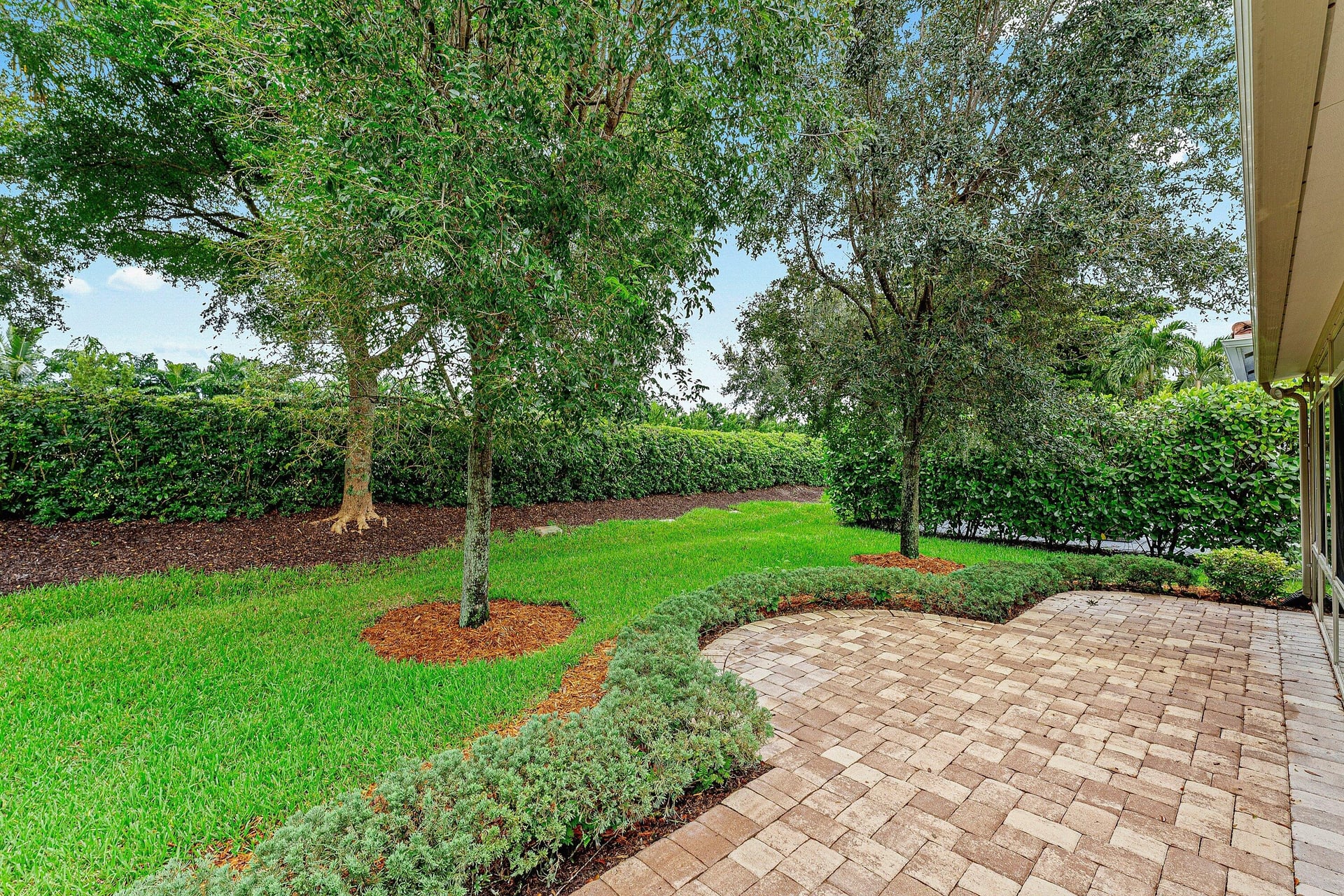 Residence photo 32