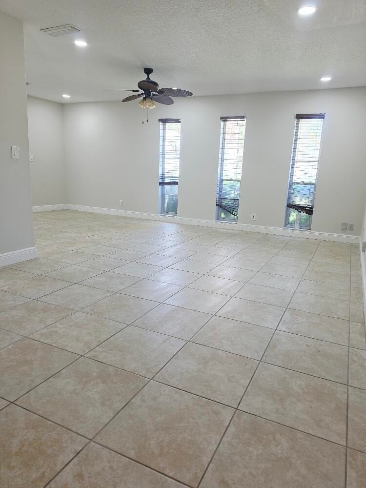  Residence photo 9