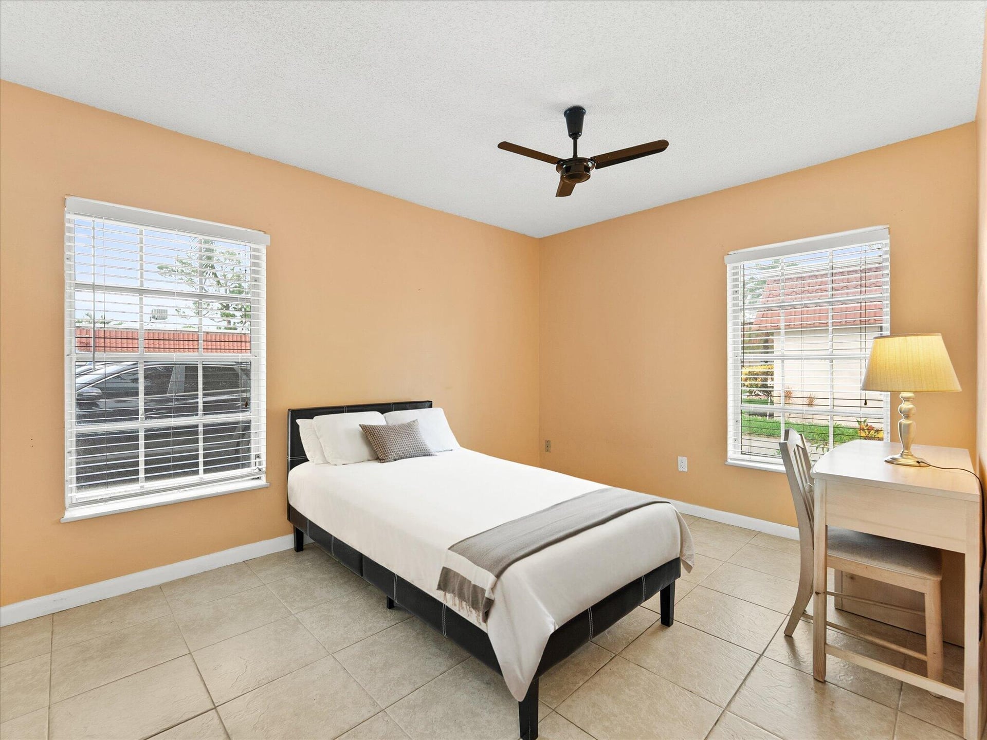  Residence photo 12