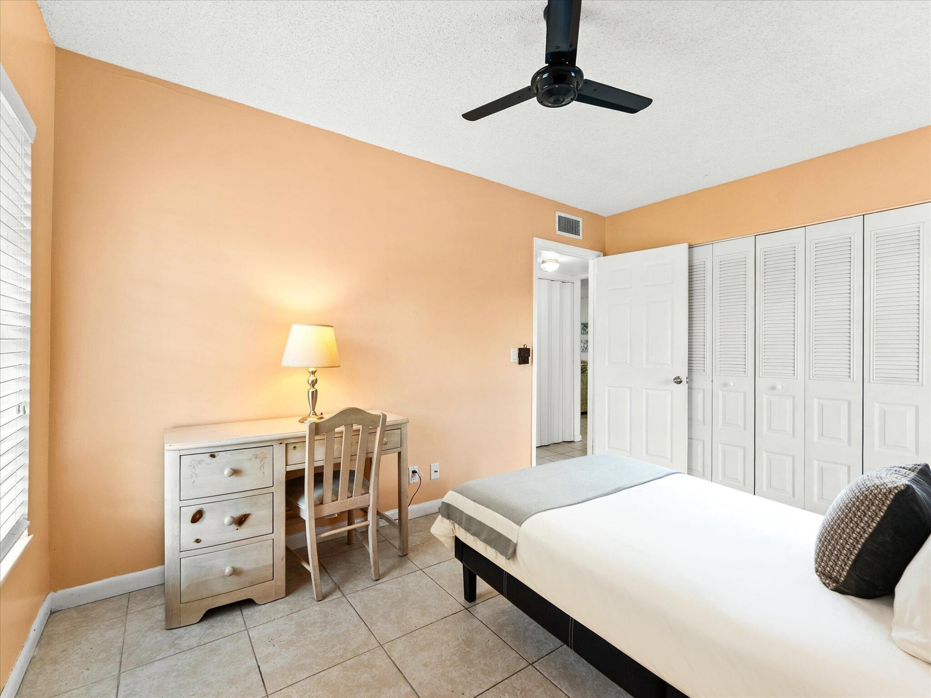  Residence photo 13