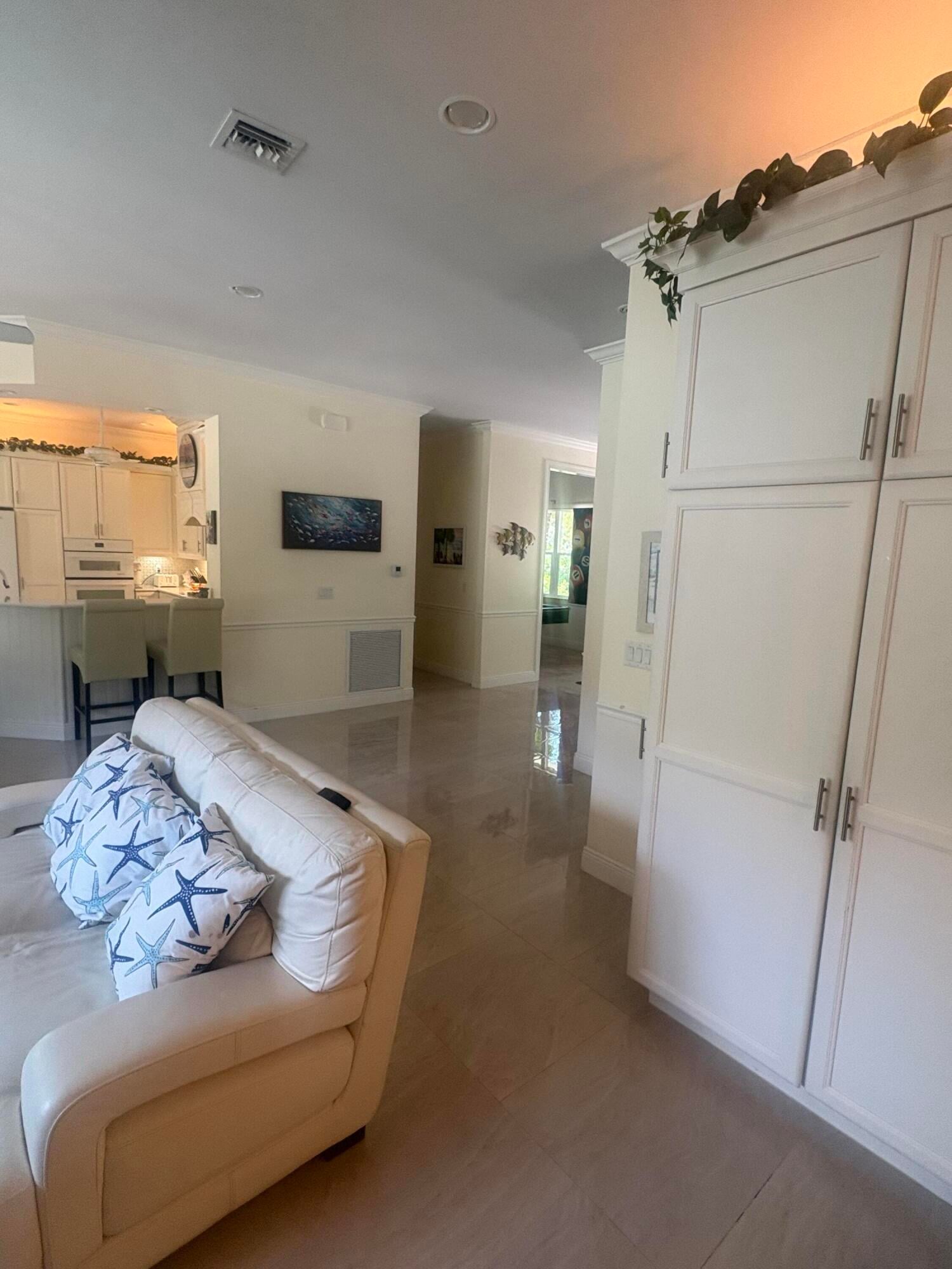 Sewall's Point Residence photo 9