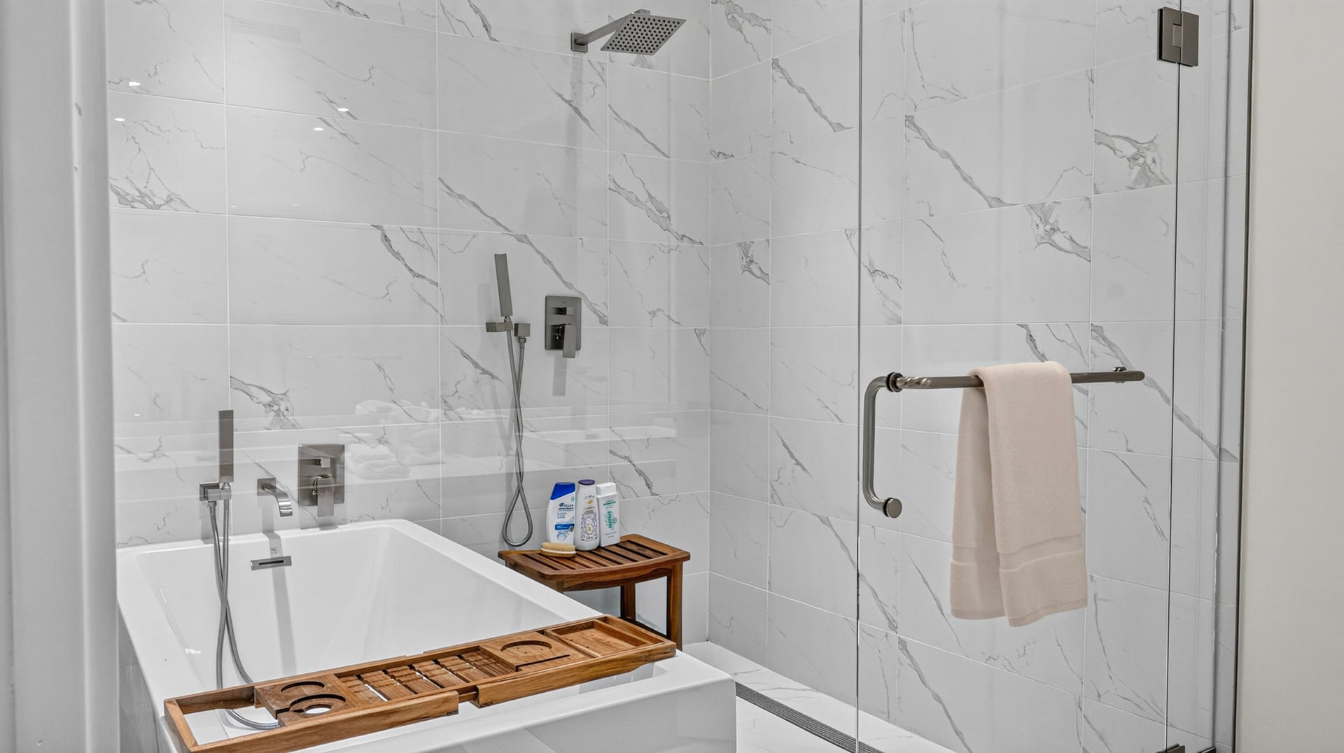 Amrit Ocean Resort & Residences Unit H1107 photo 19