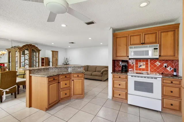 Residence photo 14