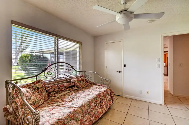 Residence photo 24