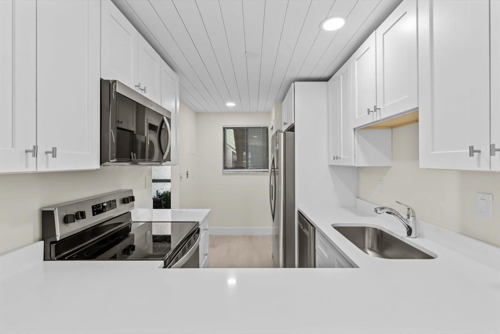 Rocky Point Residence photo 12