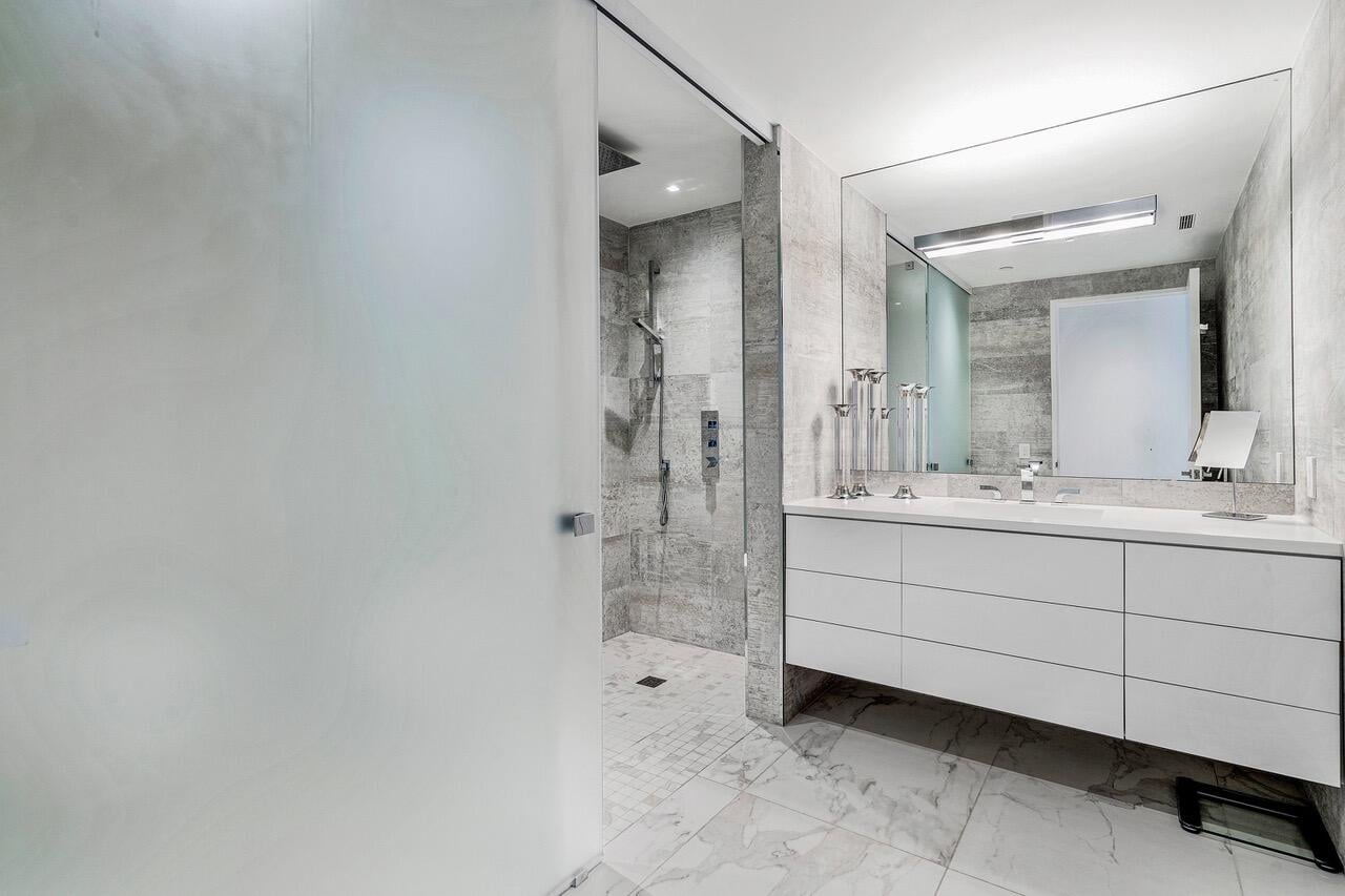 Sloan's Curve Palm Beach Unit 402 photo 12