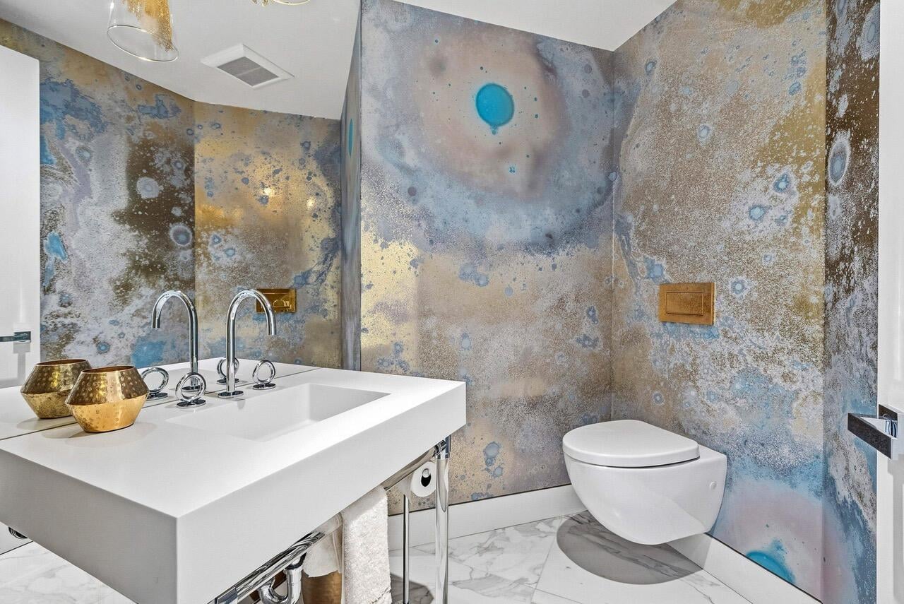 Sloan's Curve Palm Beach Unit 402 photo 13