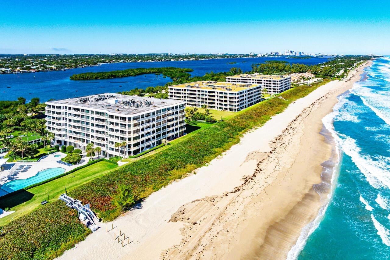 Sloan's Curve Palm Beach Unit 402 photo 21