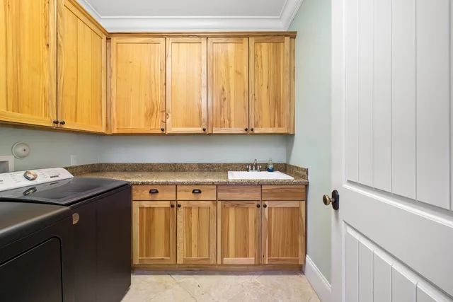 Residence photo 57