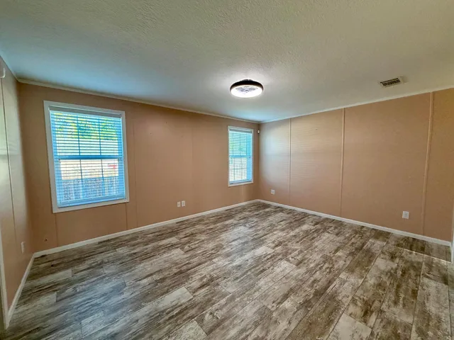  Residence photo 4