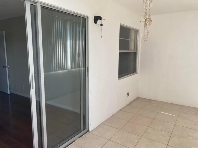 Residence photo 18