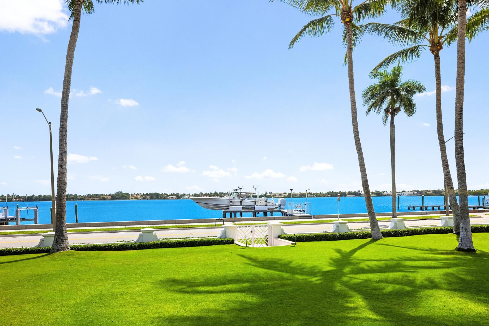 SoSo West Palm Beach Residence photo 6