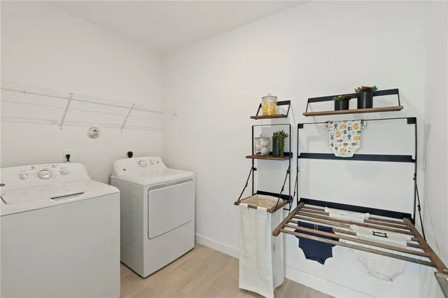 Residence photo 19
