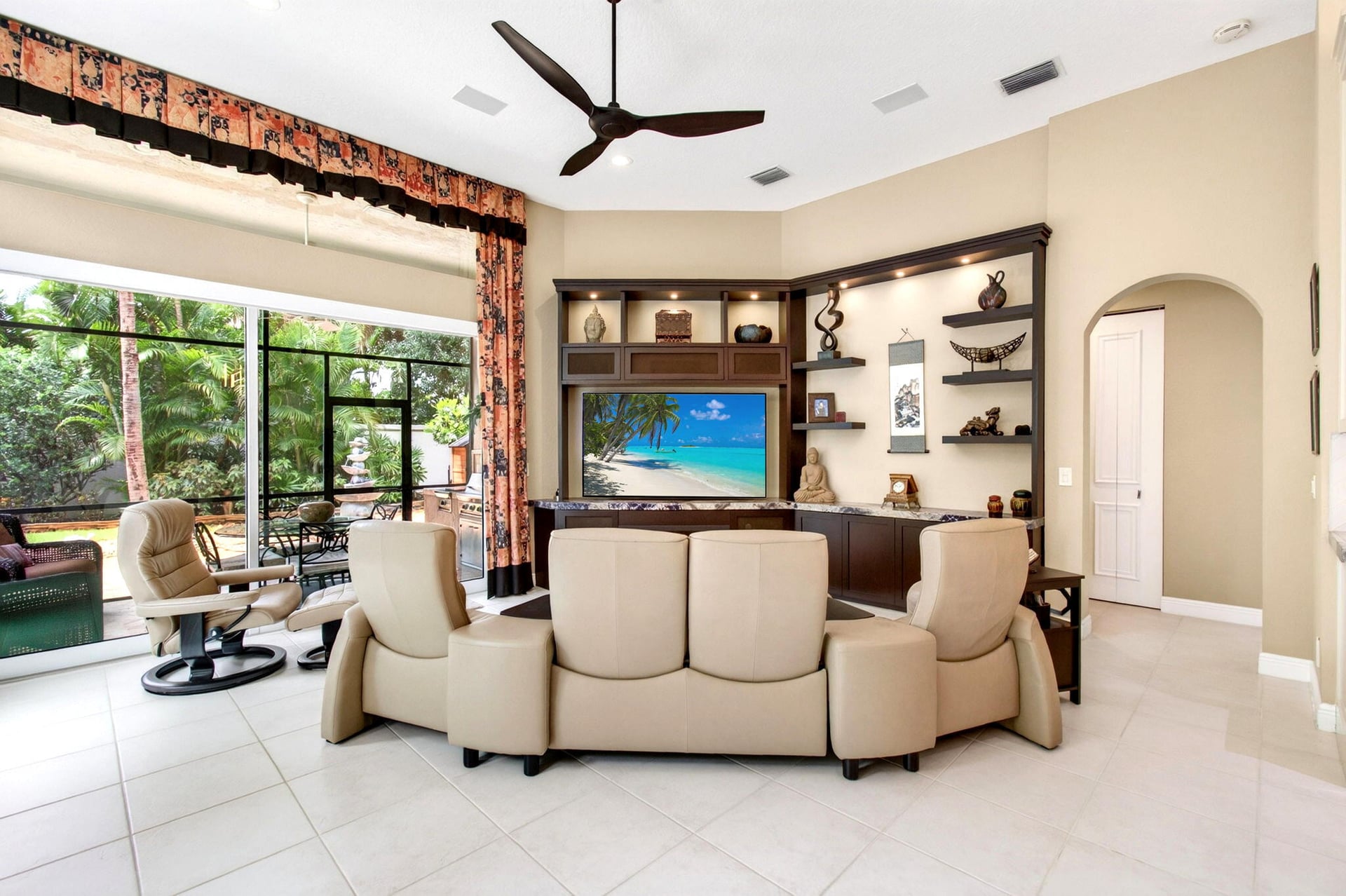  Residence photo 9