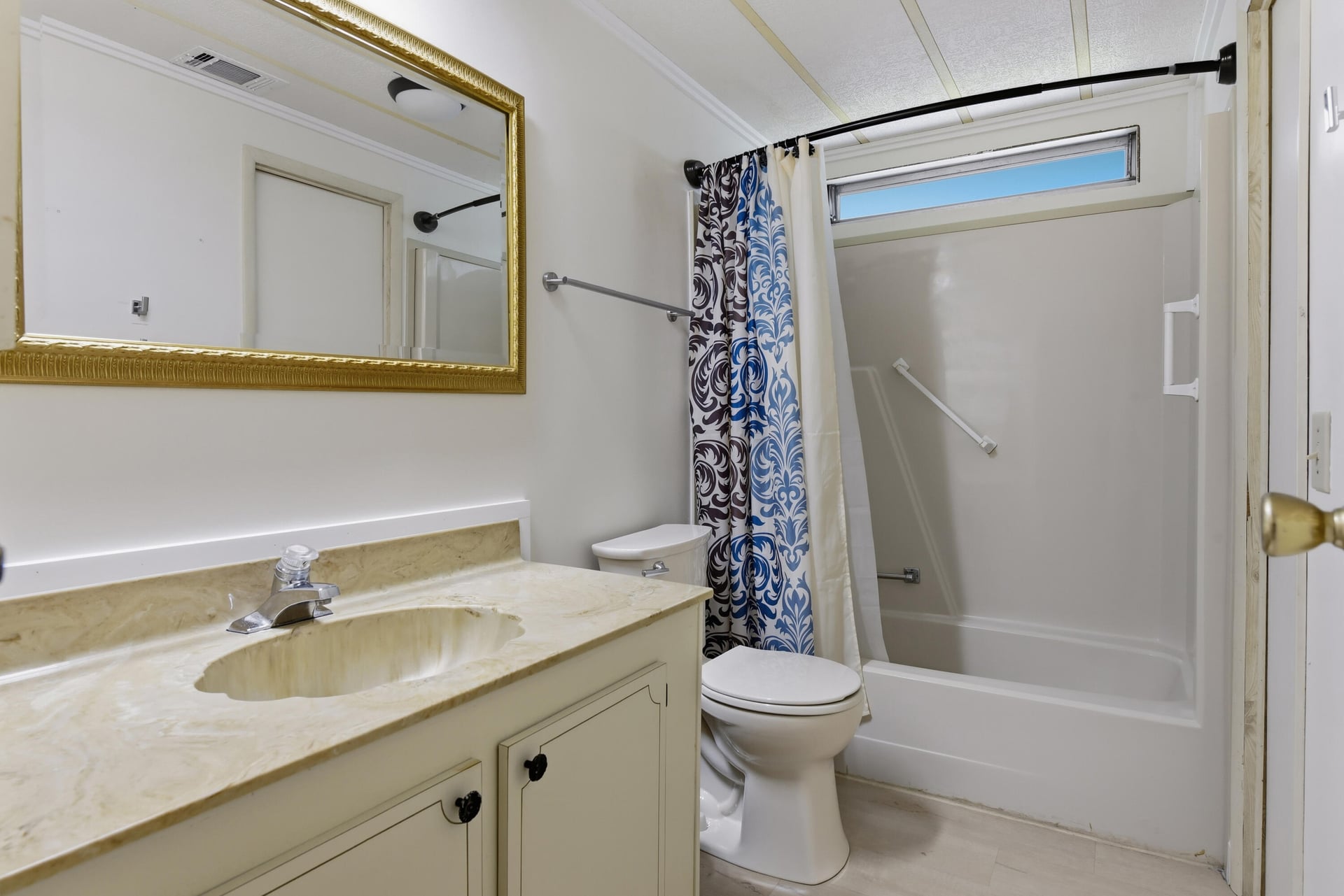 Residence photo 14