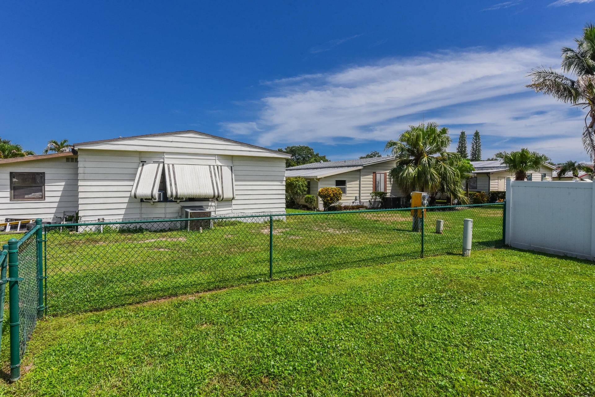 Residence photo 17