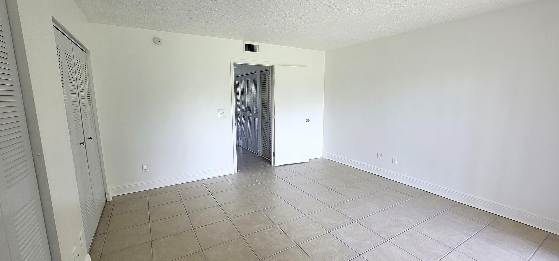 Residence photo 11