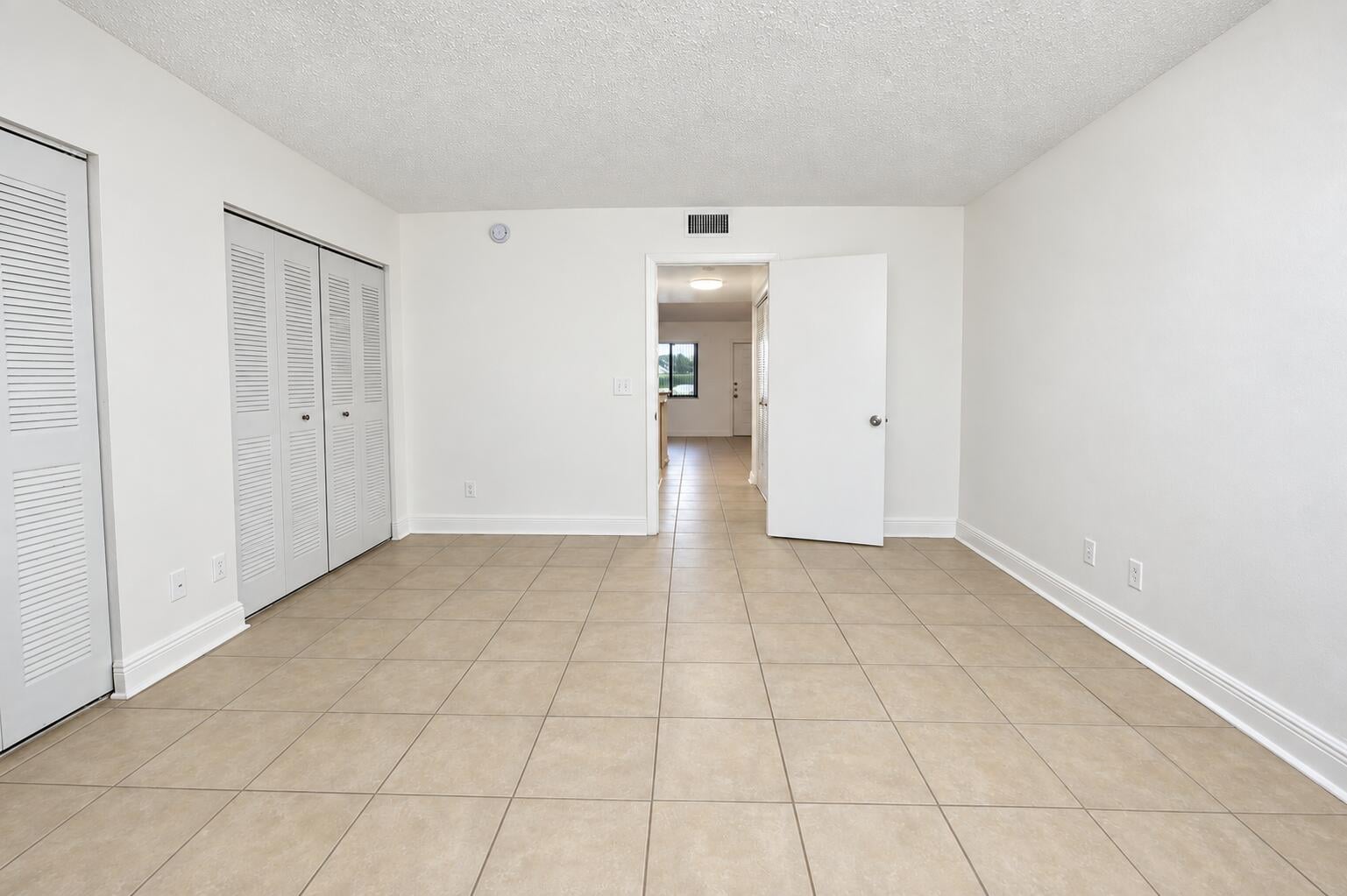 Residence photo 23