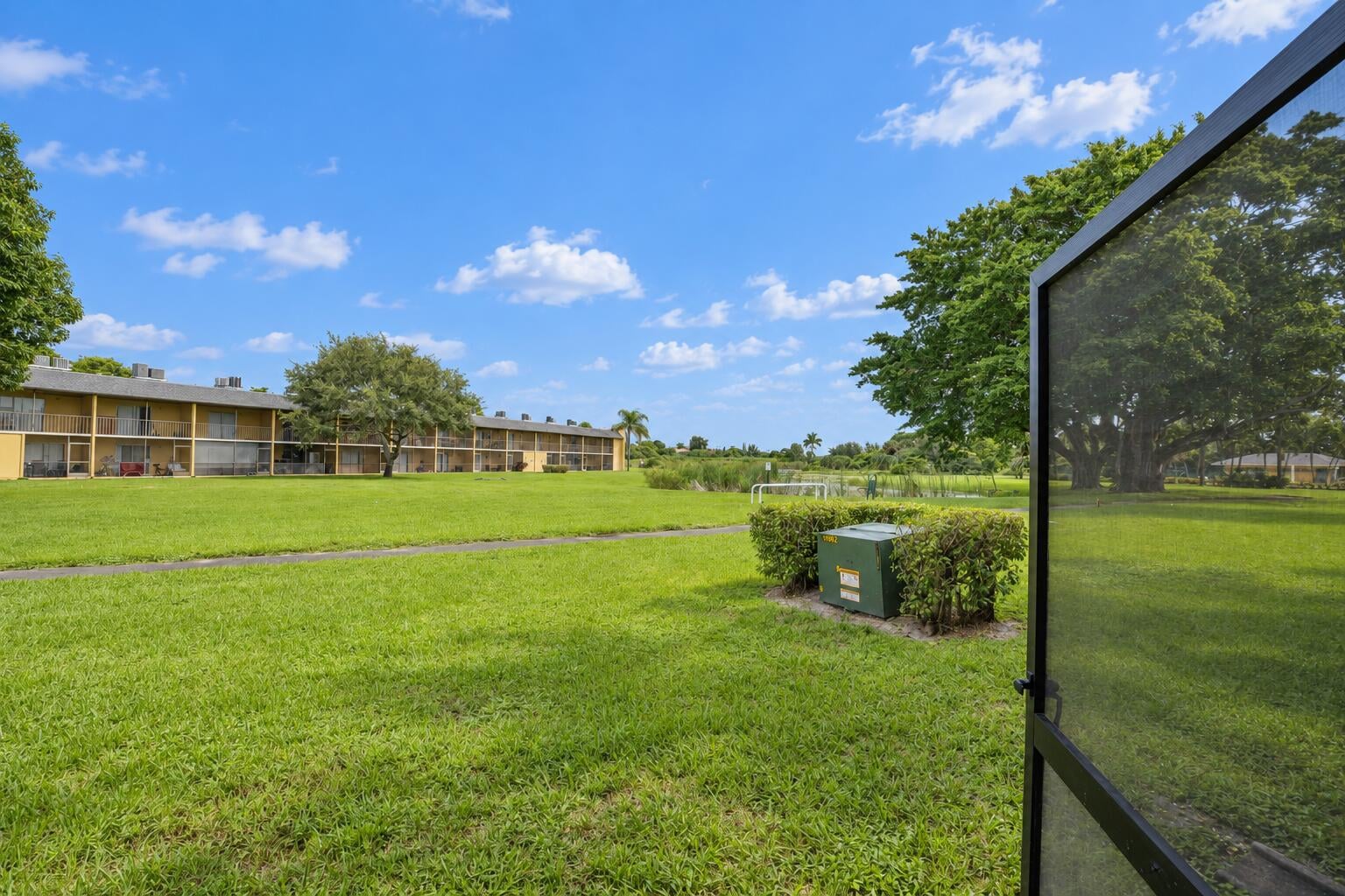 Residence photo 26
