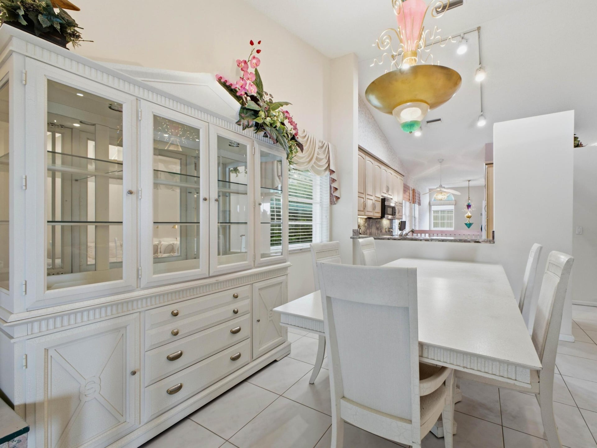 Unit 202 photo 11