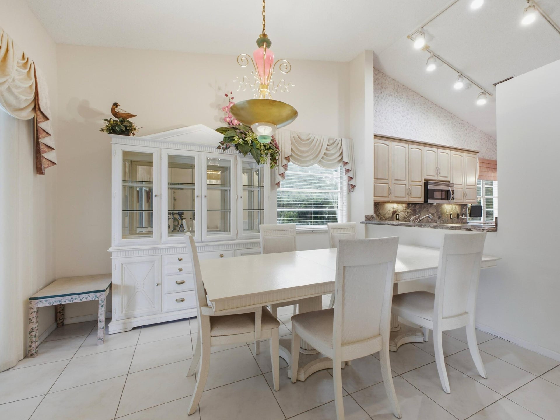 Unit 202 photo 12