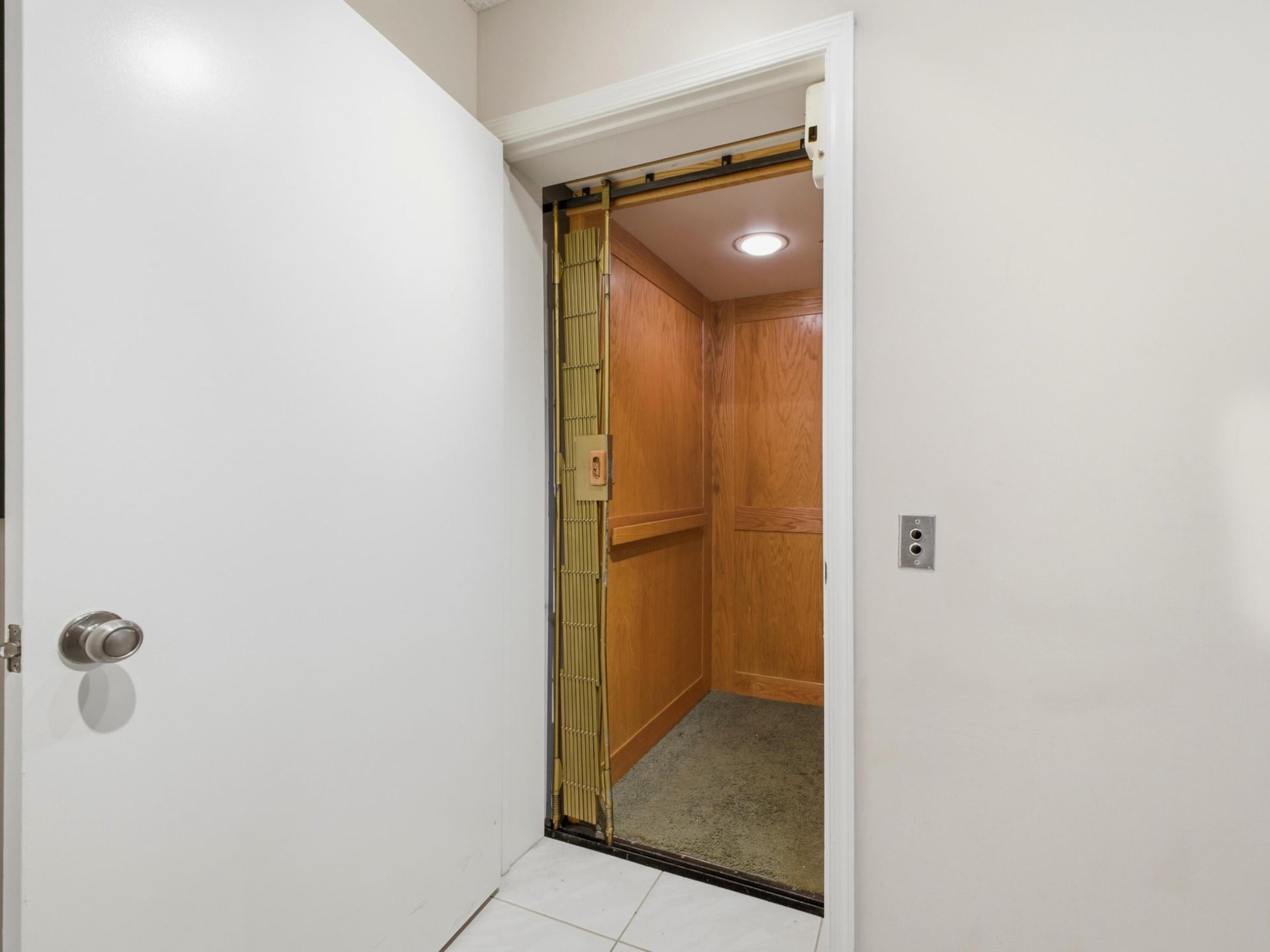 Unit 202 photo 23
