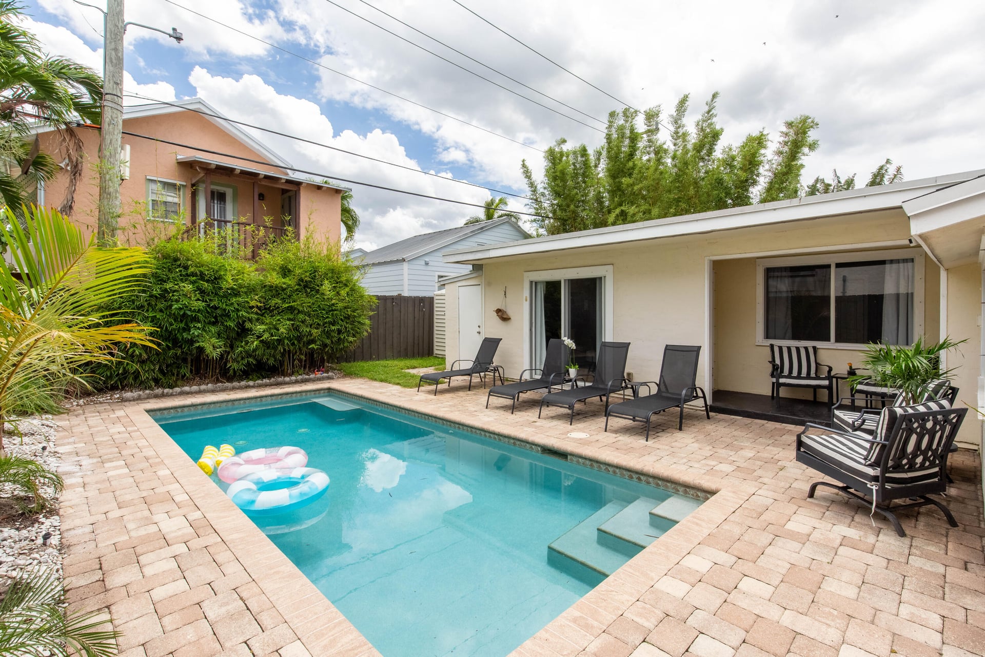SoSo West Palm Beach Residence photo 24