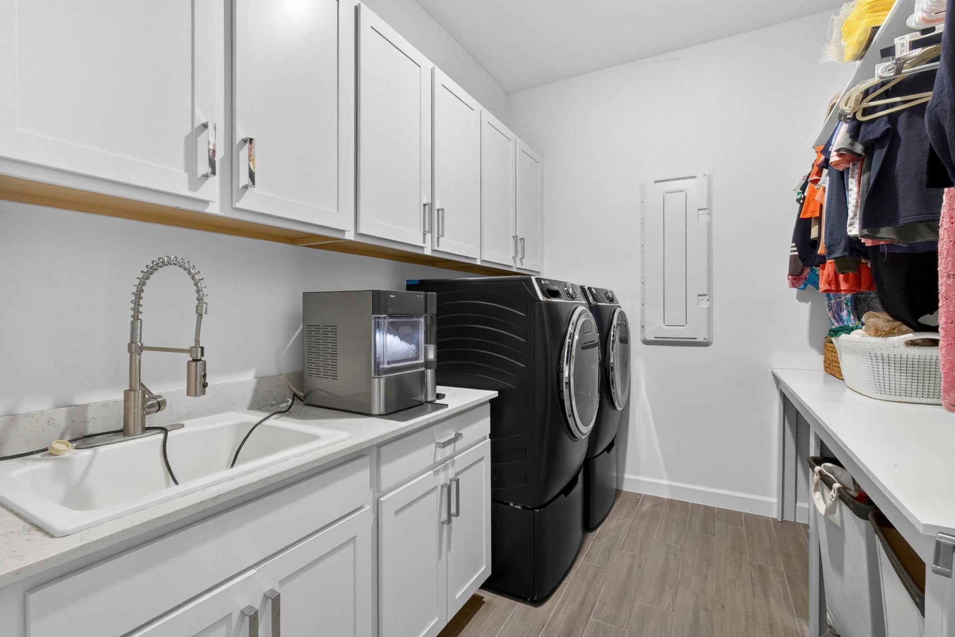  Residence photo 27