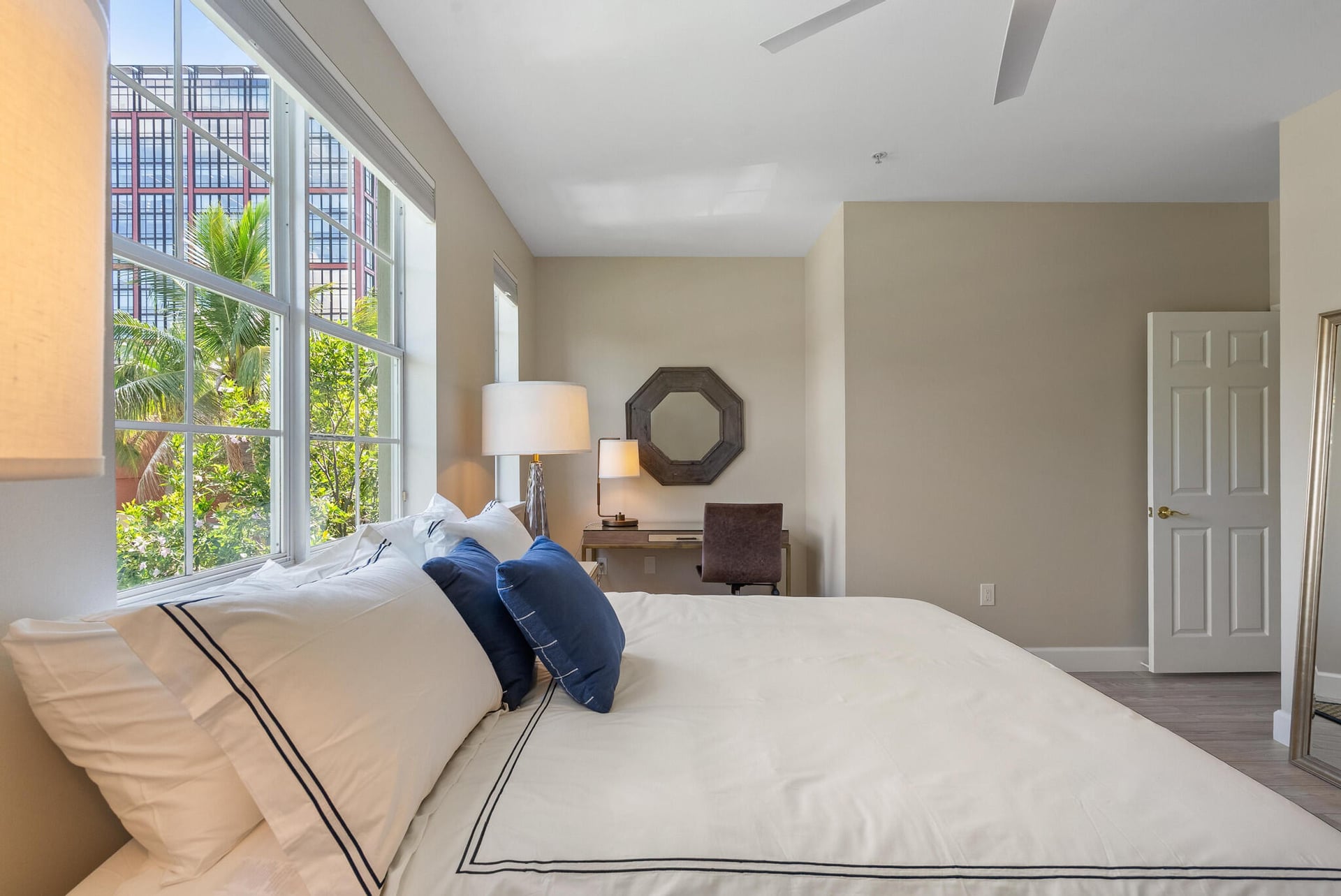 Downtown West Palm Beach Residence photo 7