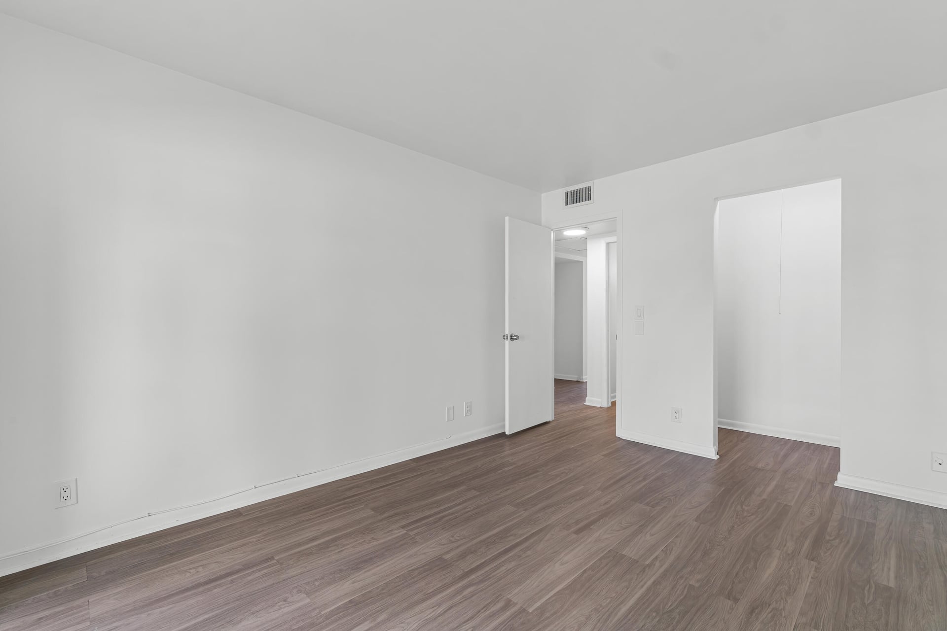  Residence photo 11