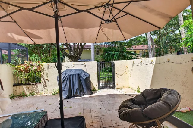 Unit 16 photo 26
