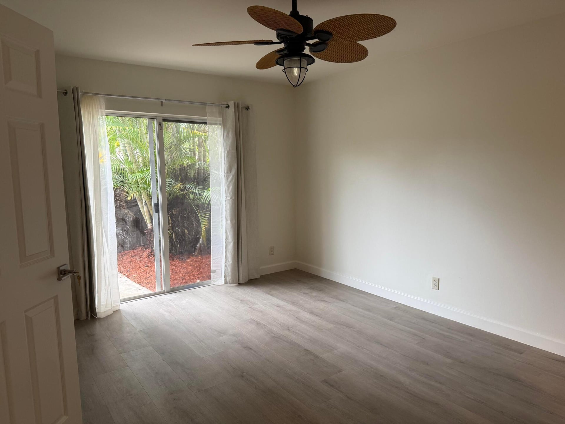  Residence photo 17