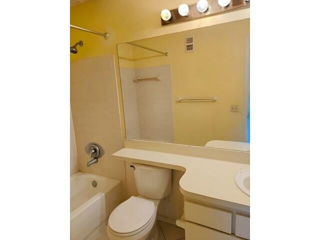 Unit 23 photo 8