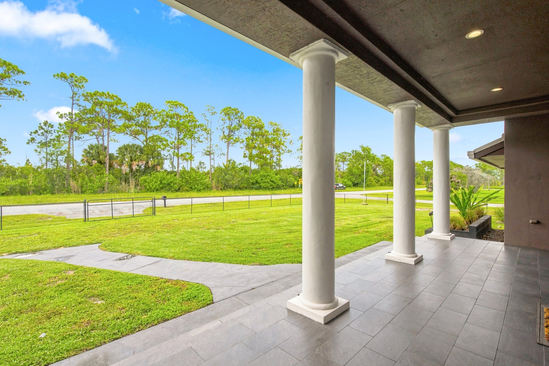  Residence photo 11