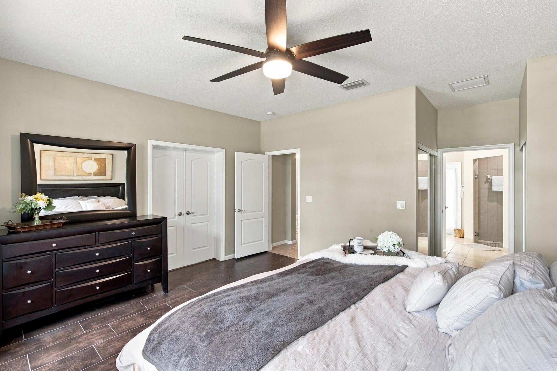  Residence photo 49