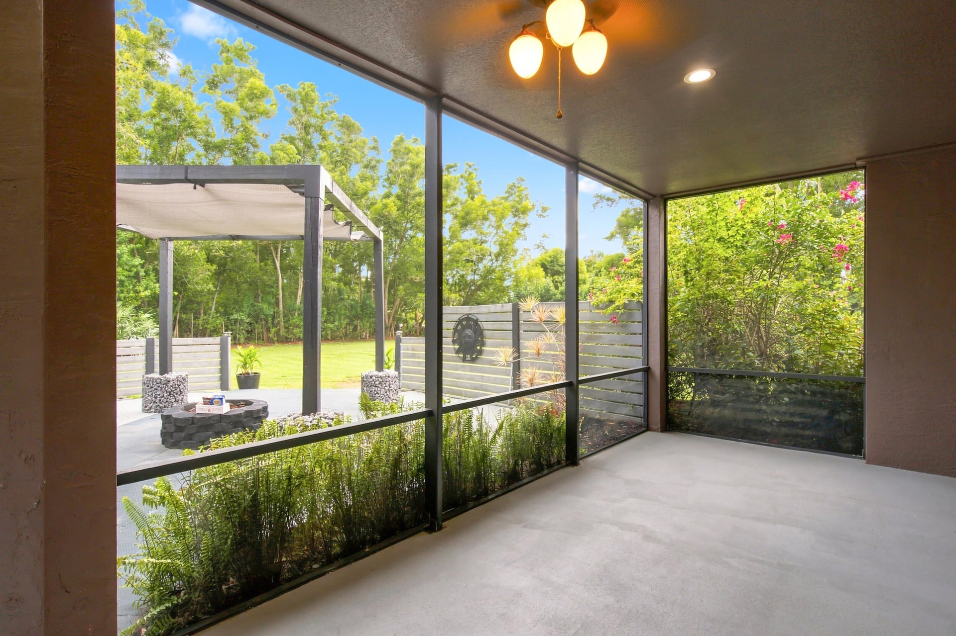  Residence photo 92