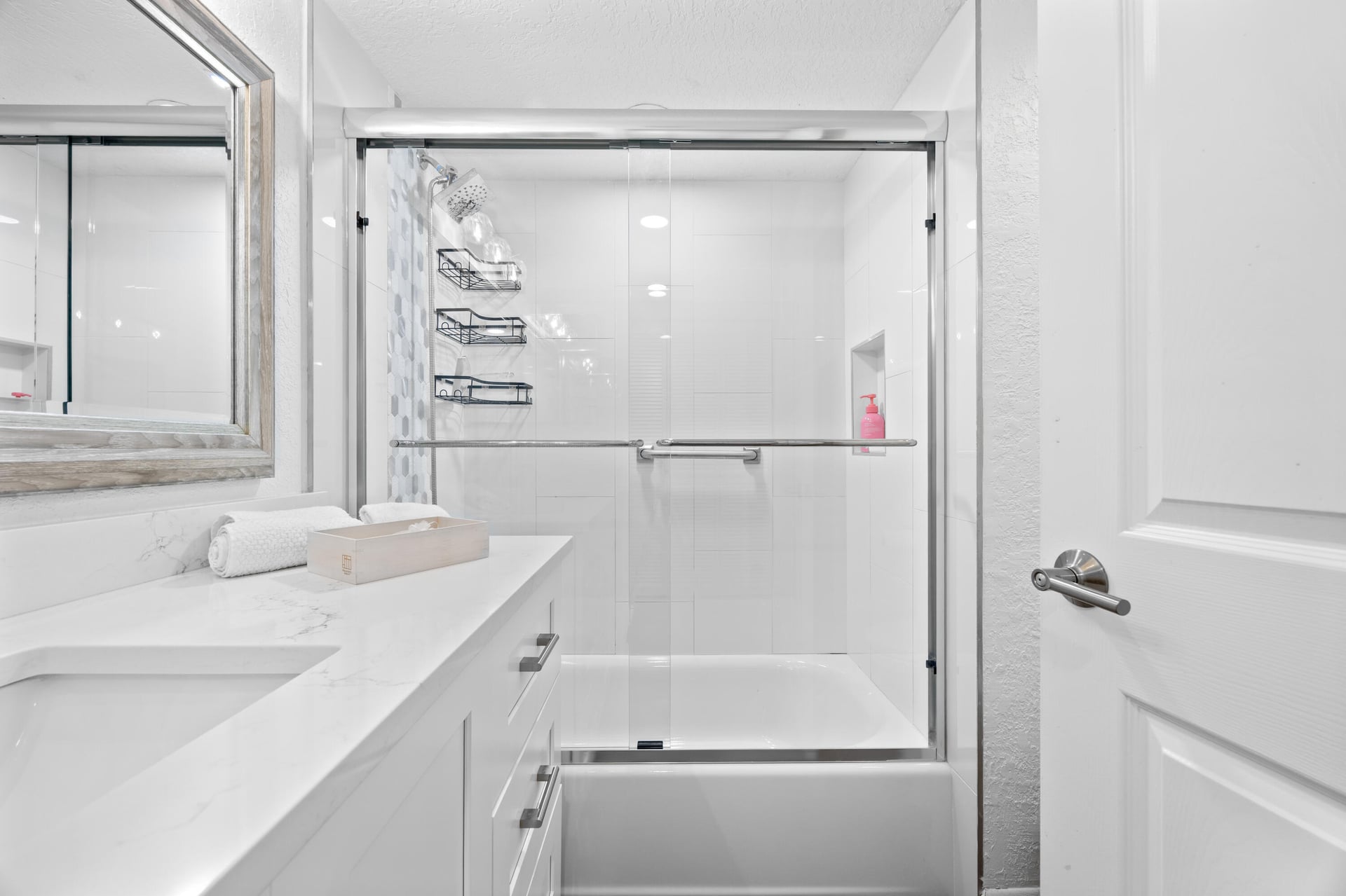  Unit 1801 photo 39