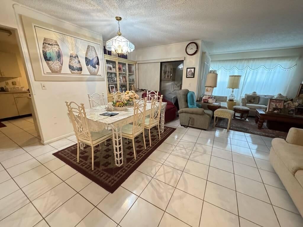Unit 4514 photo 5