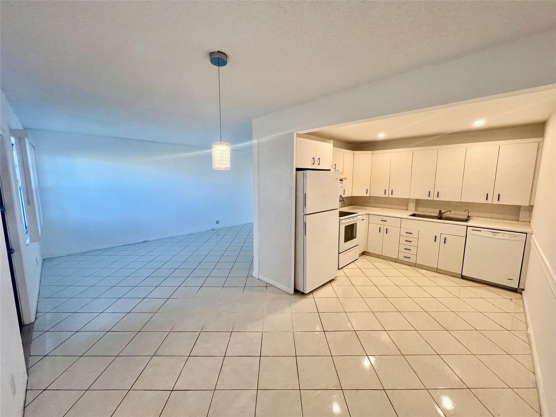 Residence photo 3