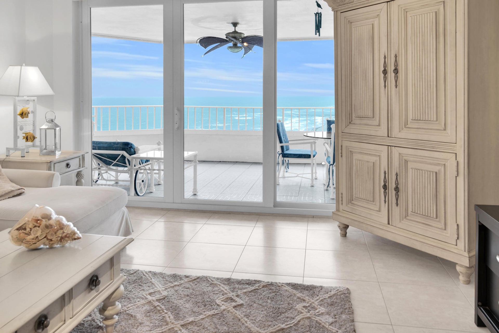 500 S Ocean Boca Unit 2204 photo 2