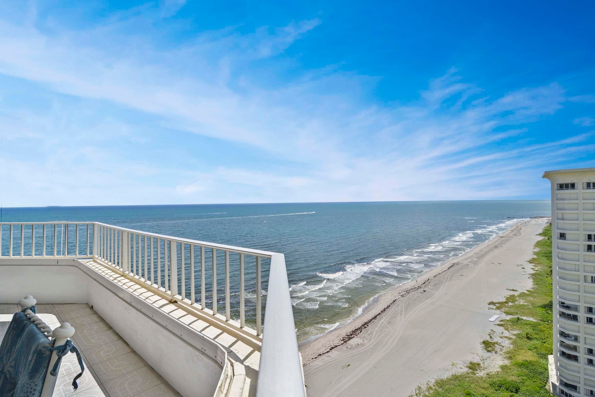 500 S Ocean Boca Unit 2204 photo 4