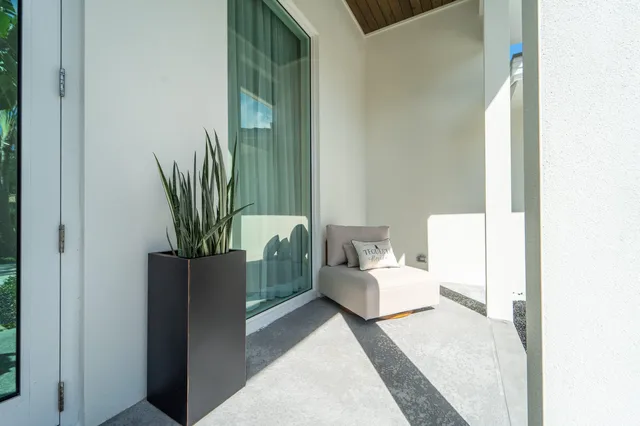  Residence photo 12