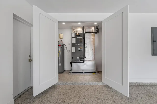  Residence photo 72