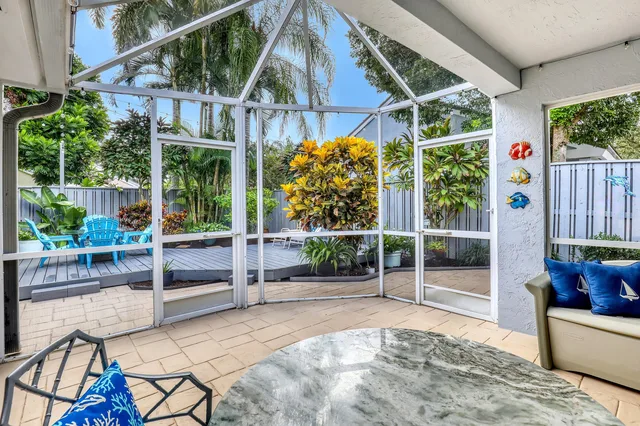 PGA National Palm Beach Gardens Residence photo 27
