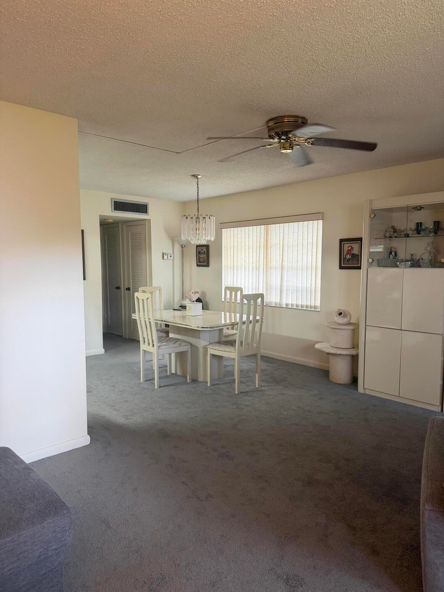  Residence photo 4