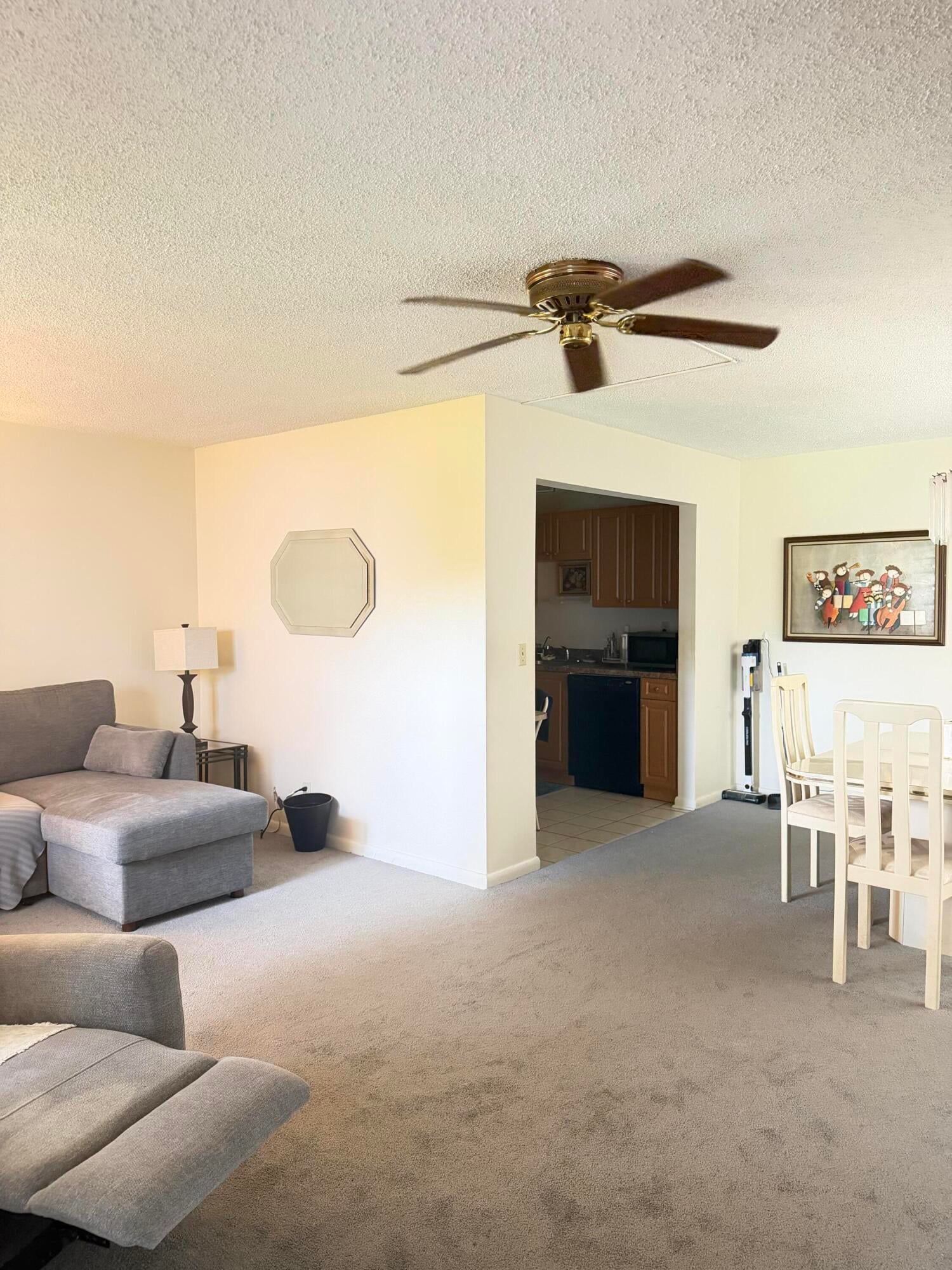  Residence photo 10