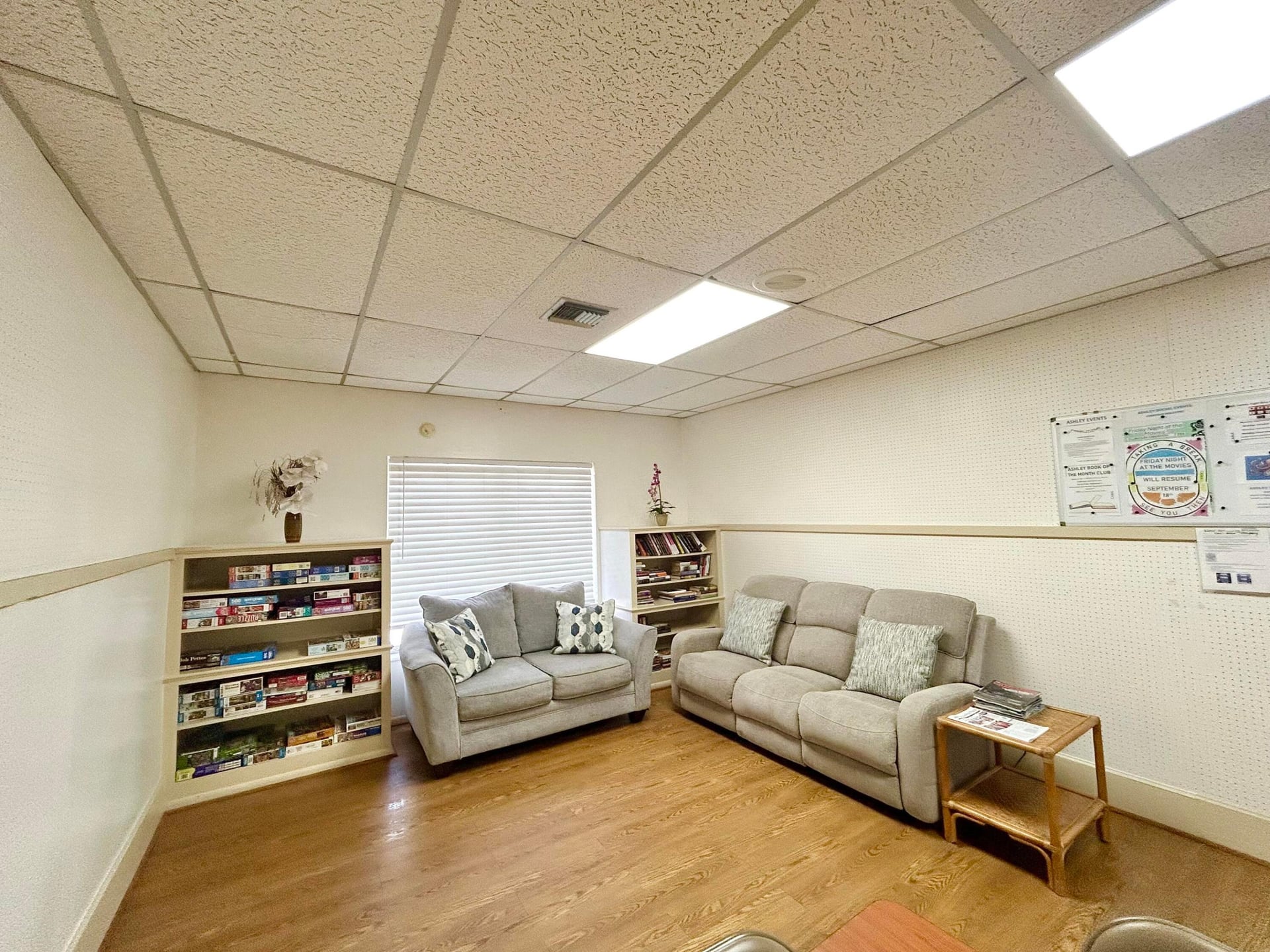 Unit E photo 36