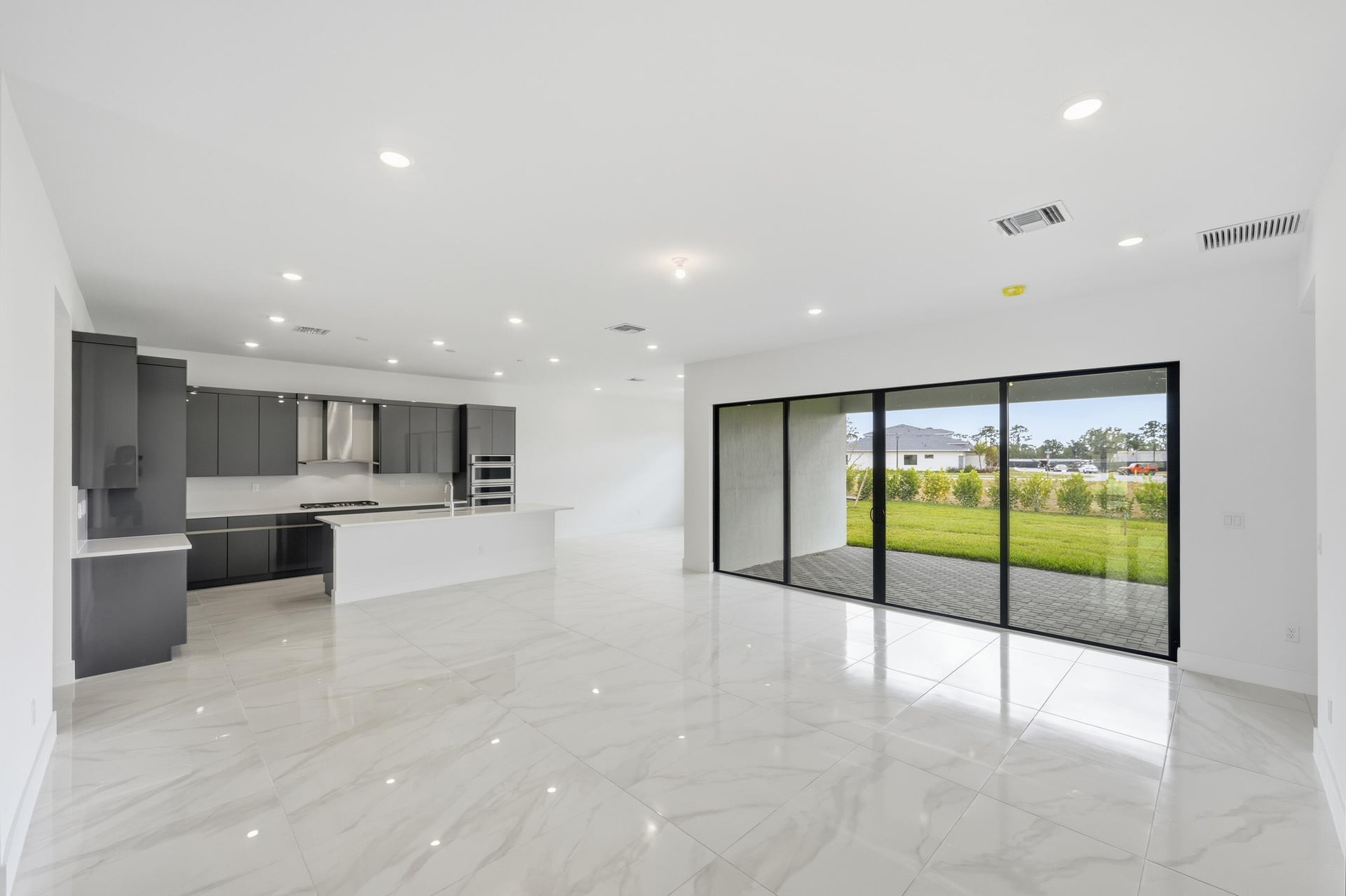 Whitmore Estates Residence photo 9